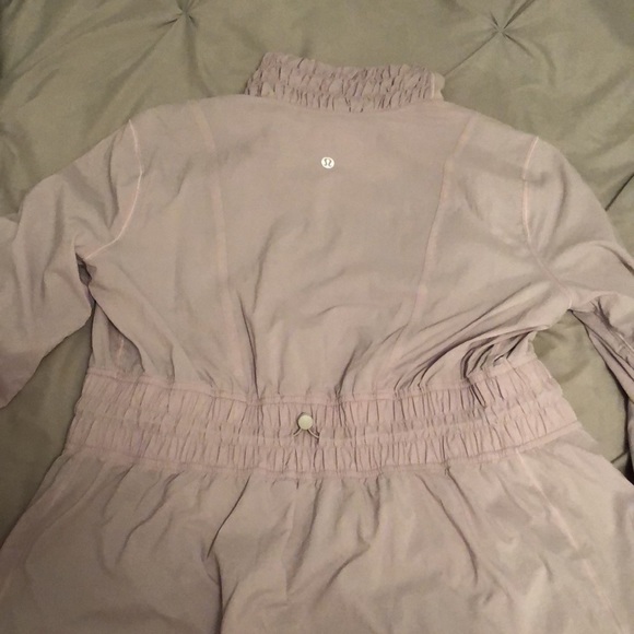 LULULEMON JACKET - Picture 4 of 5
